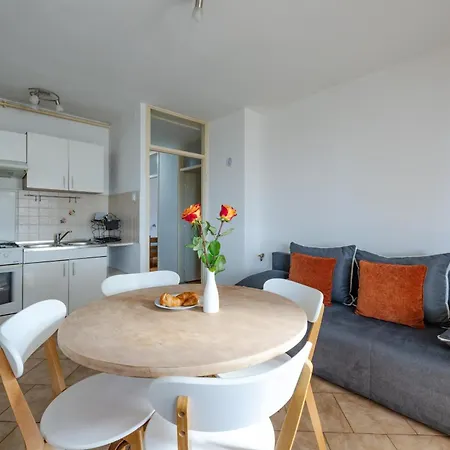 Apartment Mare Pula